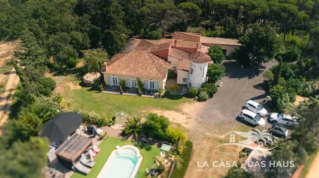 Masía en venta en Maçanet de la Selva con licencia turística (HUTG), adecuada tanto como vivienda habitual